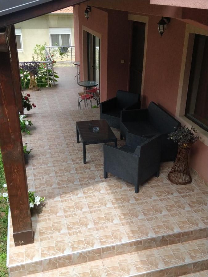 גולובאץ Apartment & Rooms Aleksandar מראה חיצוני תמונה